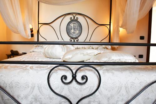 boutique hotels in Todi