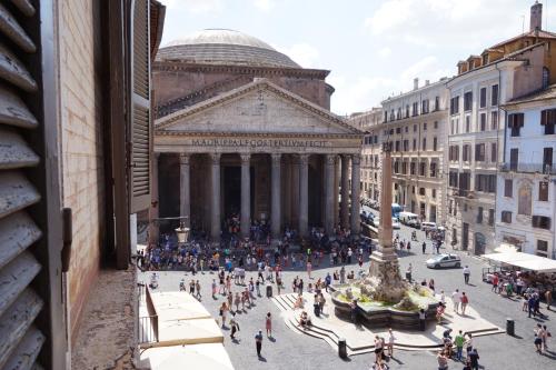 boutique hotels in Pantheon