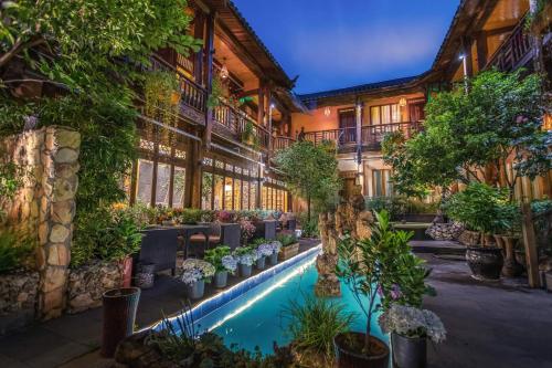 boutique hotels in Jianchuan