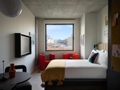 boutique hotels in Queens