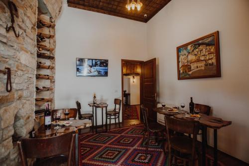 boutique hotels in Berat County