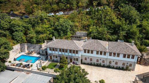 boutique hotels in Gjirokastër County