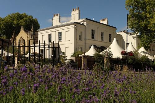 boutique hotels in Cheltenham