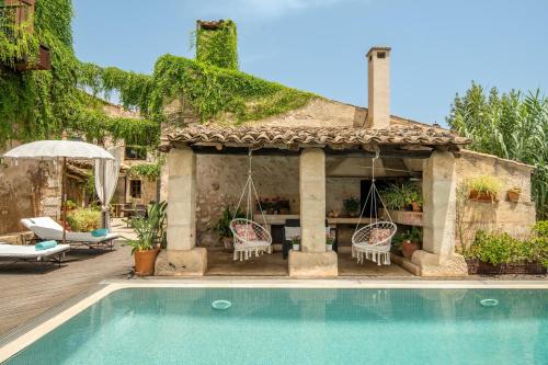 boutique hotels in Maria De La Salut